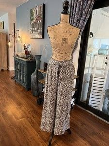 NWT C&C California pants 100%Rayon/Viscose Wide Legs M Leopard